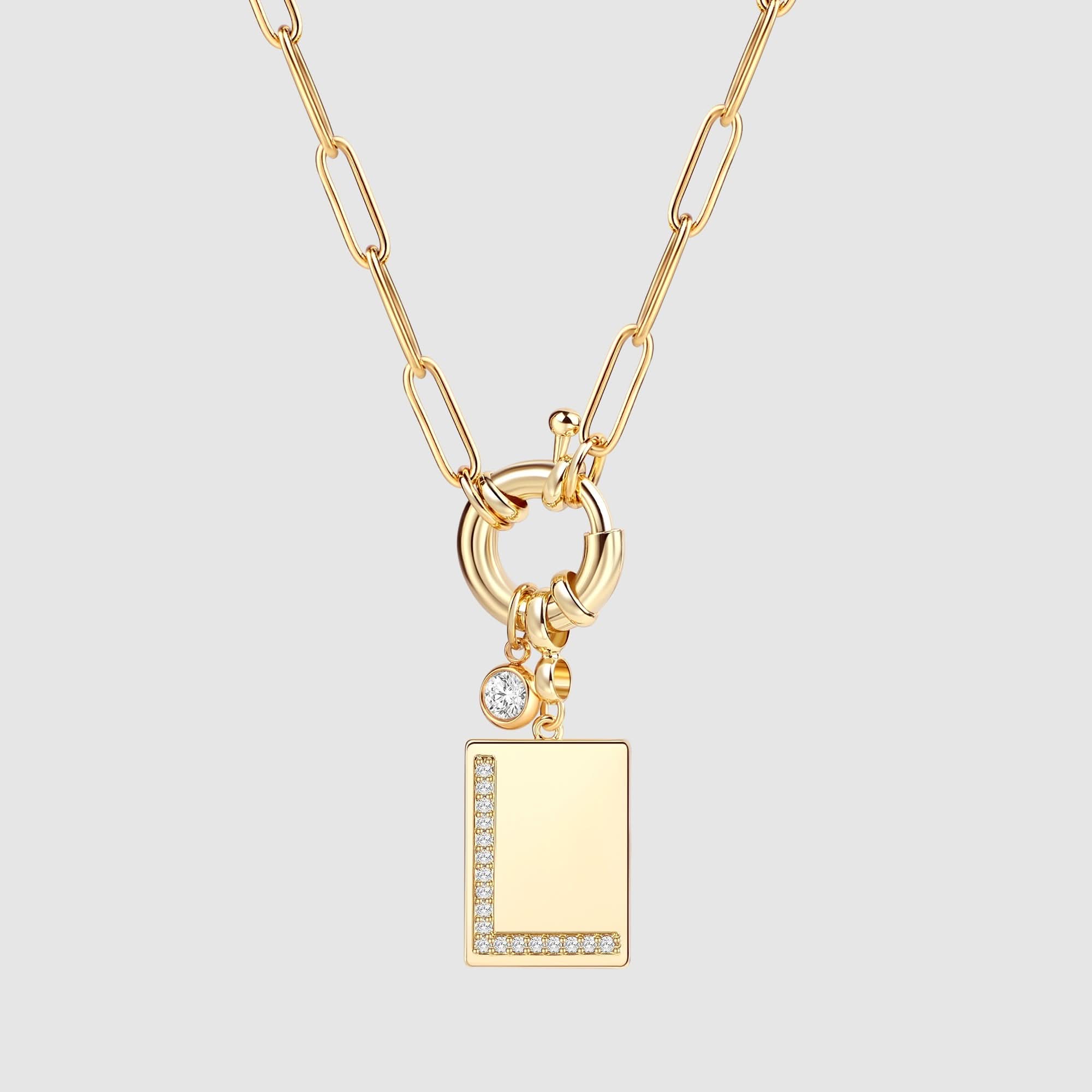 Collier pendentif avec initiale pavé et chaîne maille papier