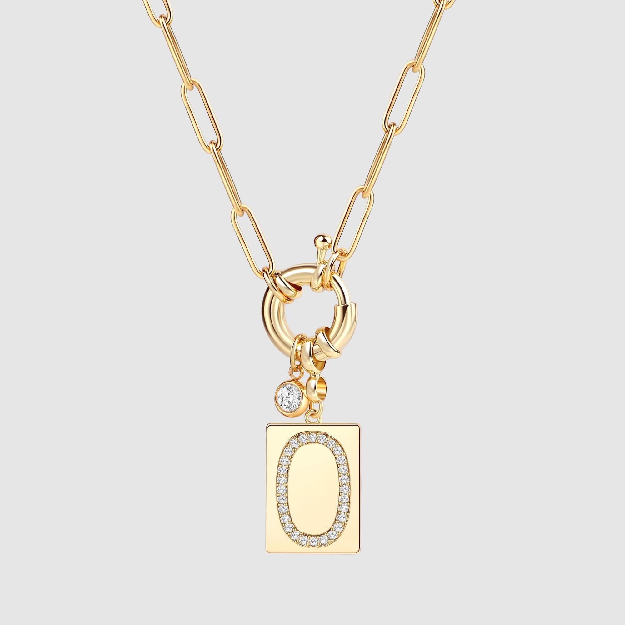 Collier pendentif avec initiale pavé et chaîne maille papier