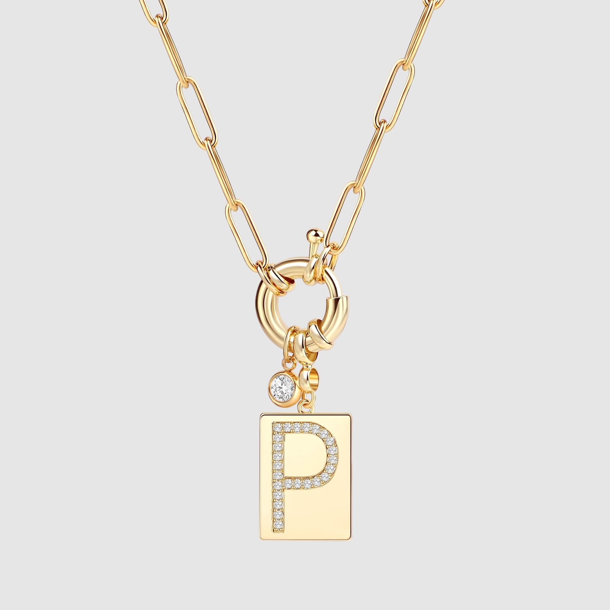 Collier pendentif avec initiale pavé et chaîne maille papier