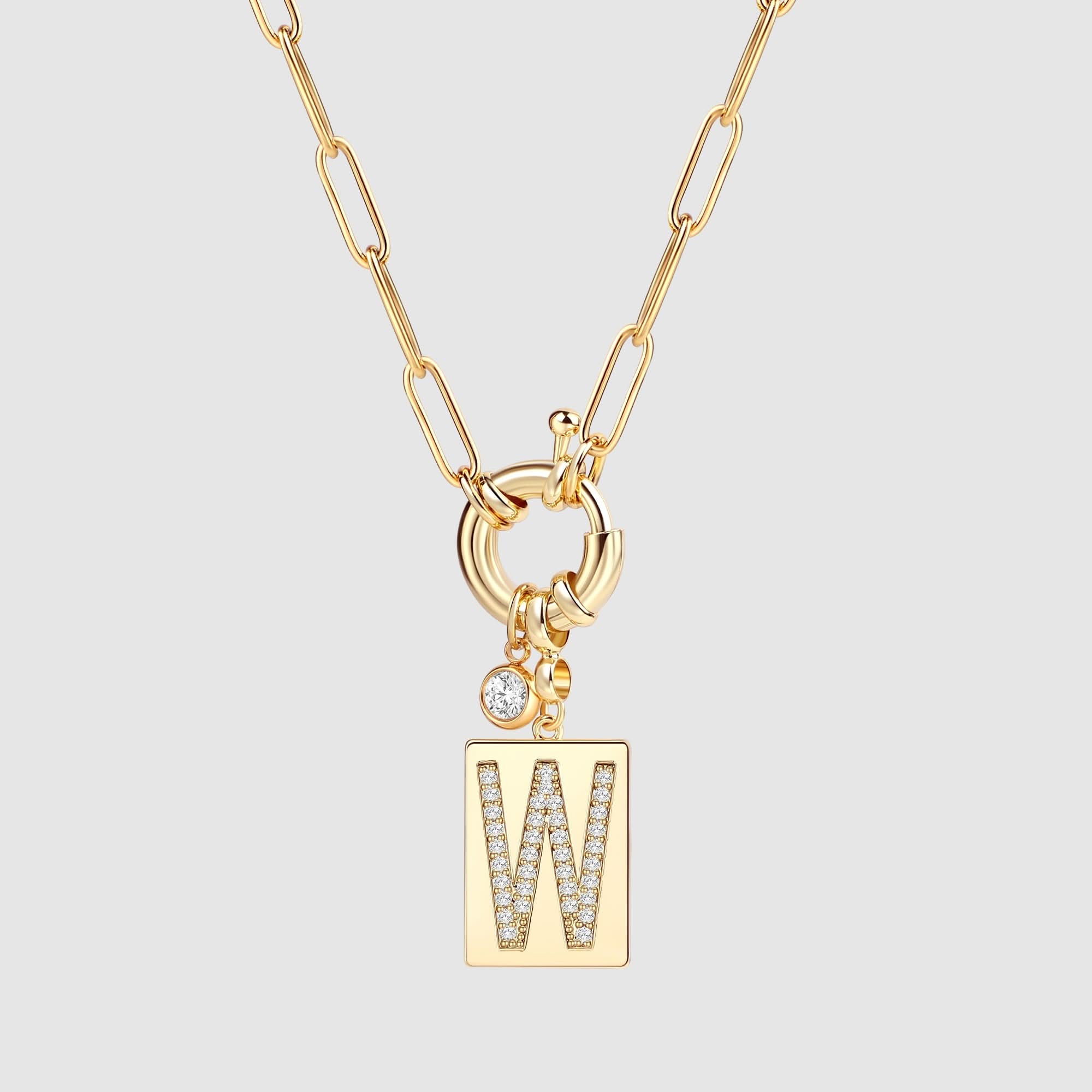 Collier pendentif avec initiale pavé et chaîne maille papier