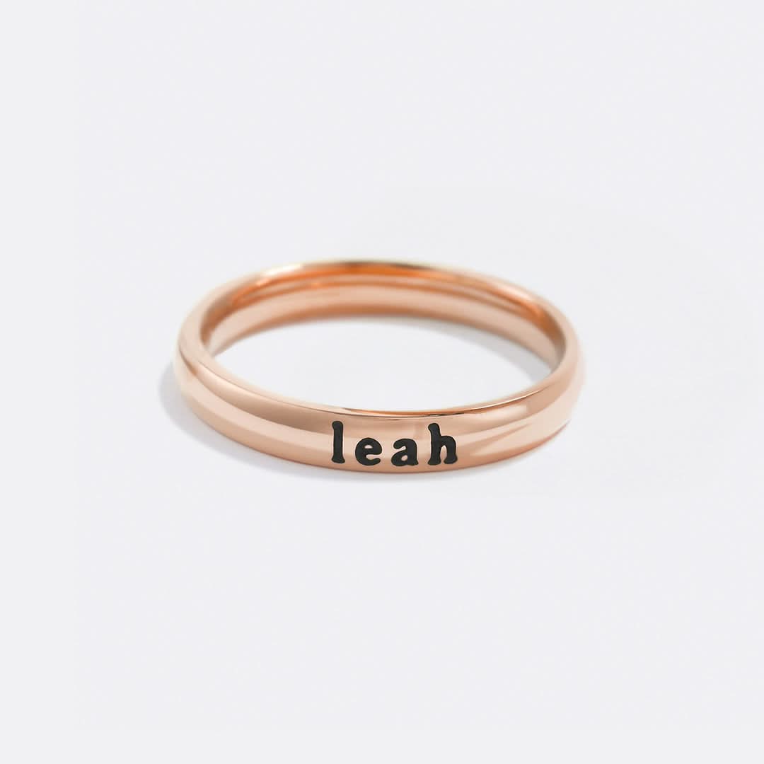 Petite bague empilable avec nom