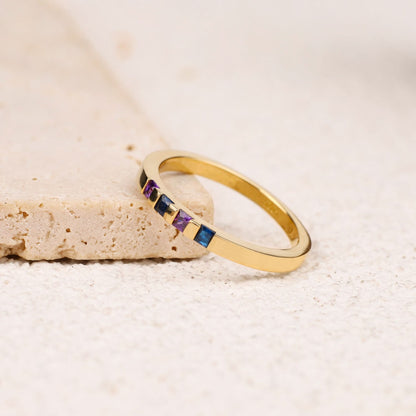 Bague avec pierre de naissance taille princesse