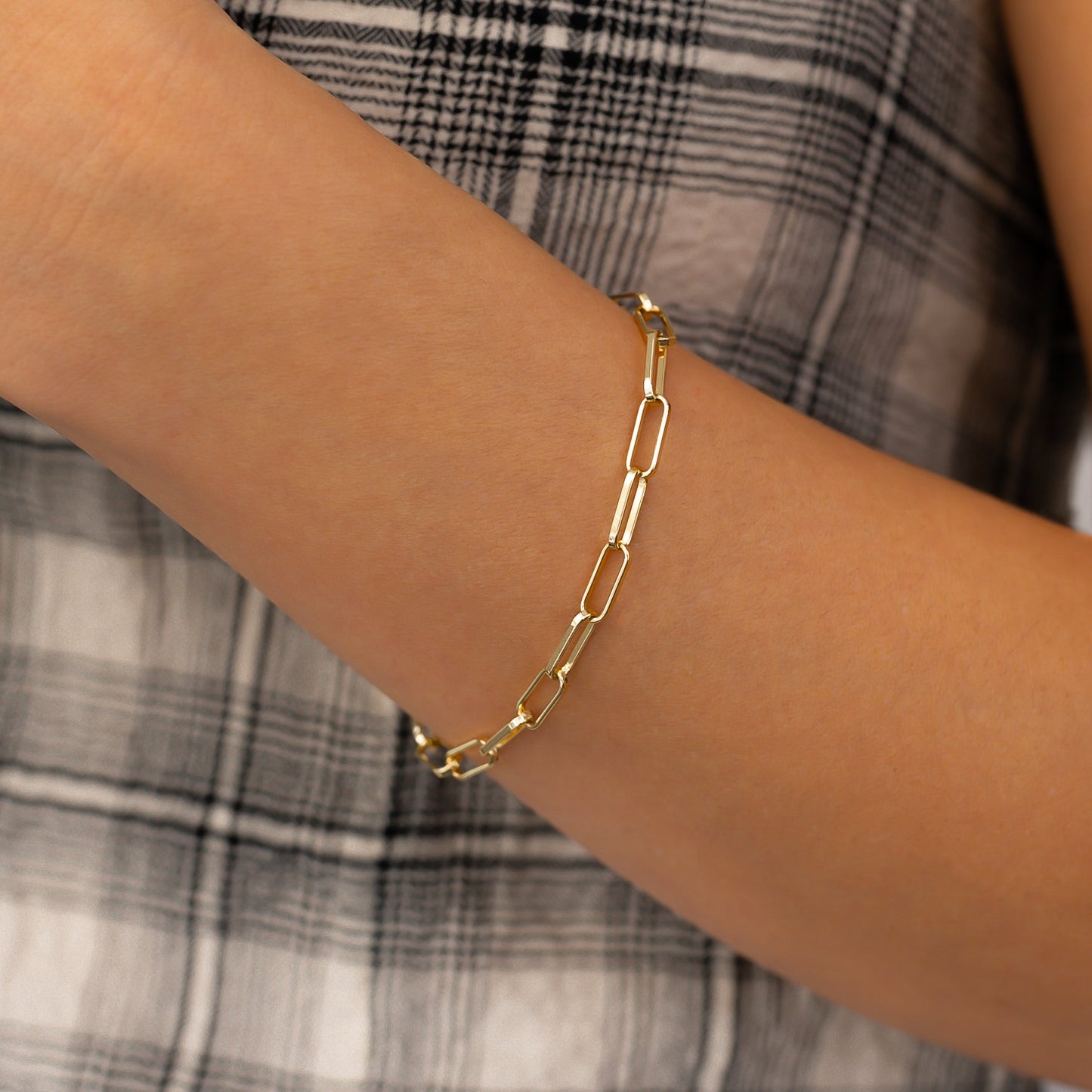 Bracciale a catena tipo paperclip a maglie aperte