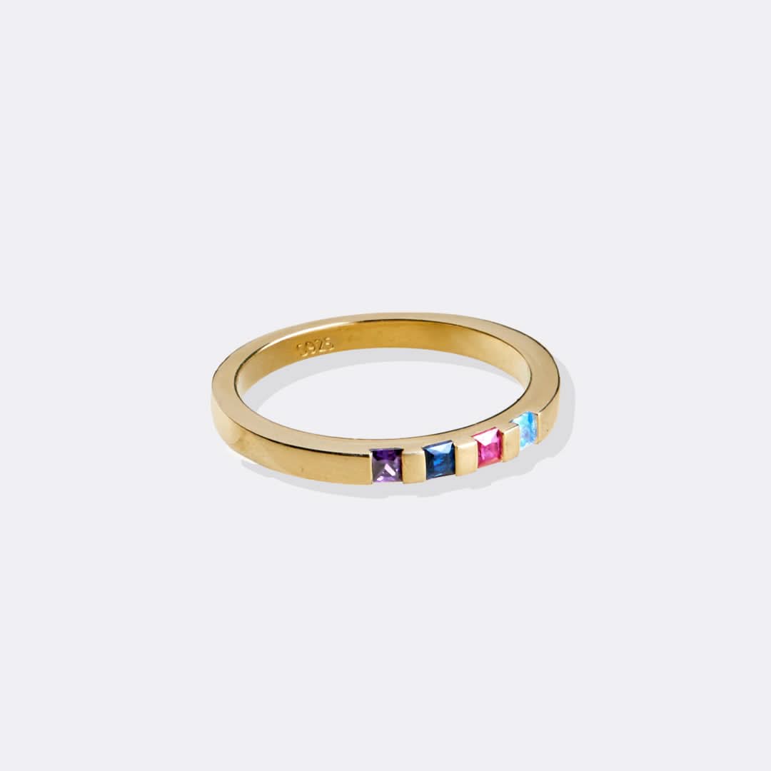 Bague avec pierre de naissance taille princesse