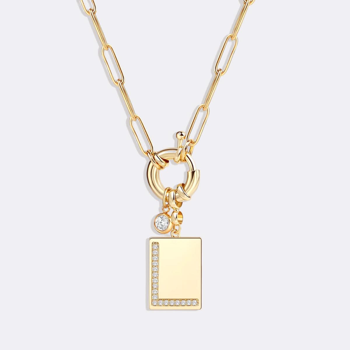 Collier pendentif avec initiale pavé et chaîne maille papier
