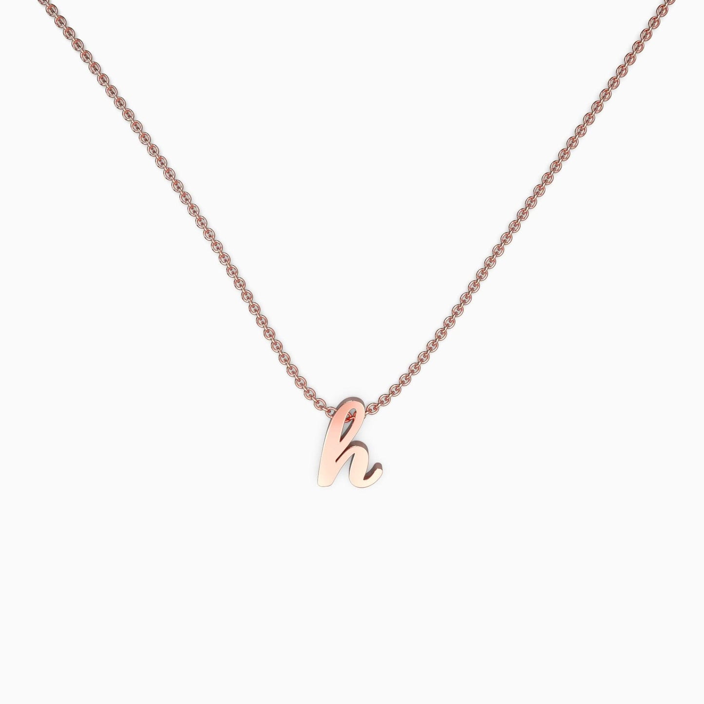 Collier avec initiale minuscule