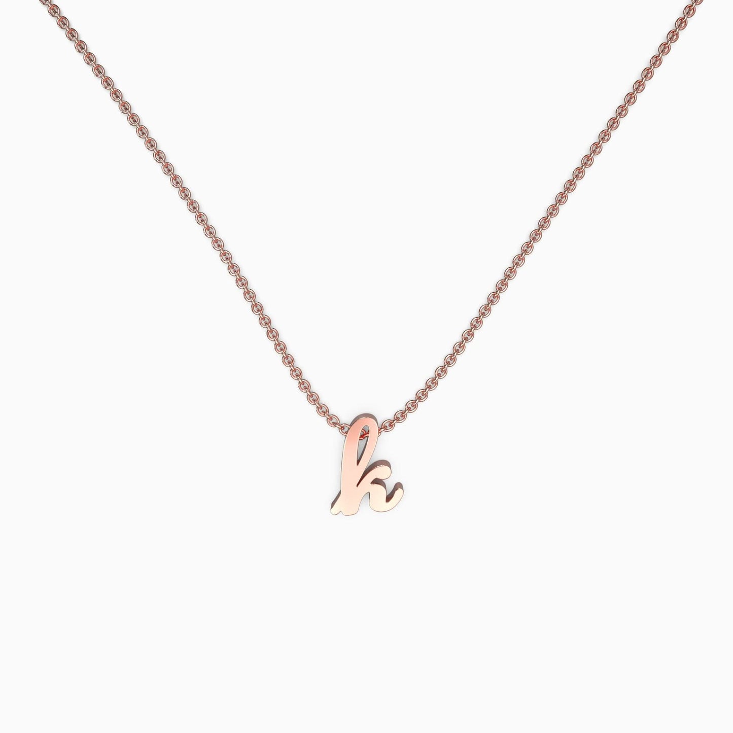 Collier avec initiale minuscule