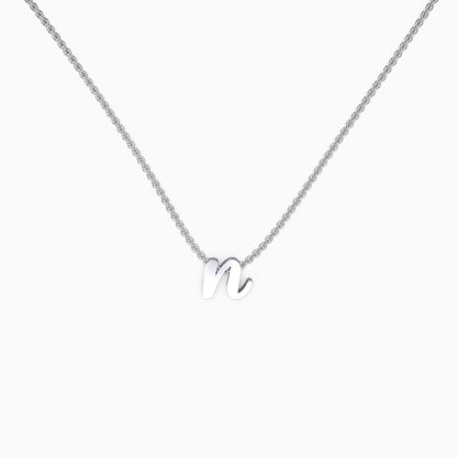 Collier avec initiale minuscule