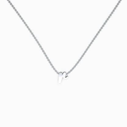 Collier avec initiale minuscule