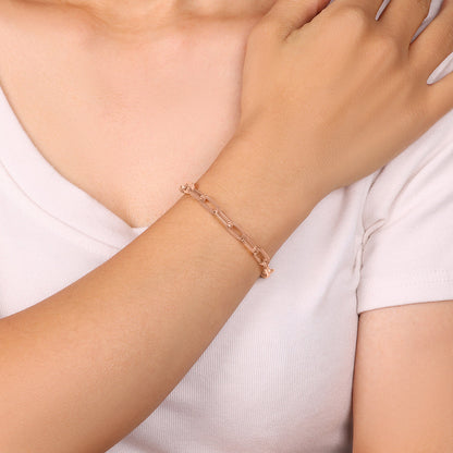 Bracciale a catena tipo paperclip a maglie aperte