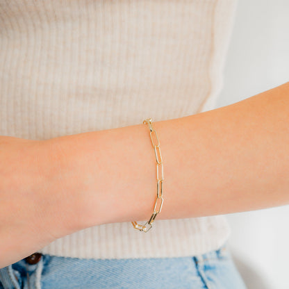 Bracciale a catena tipo paperclip a maglie aperte
