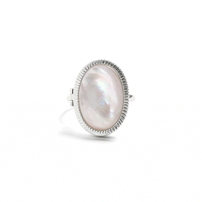 Bague médaillon personnalisée en nacre