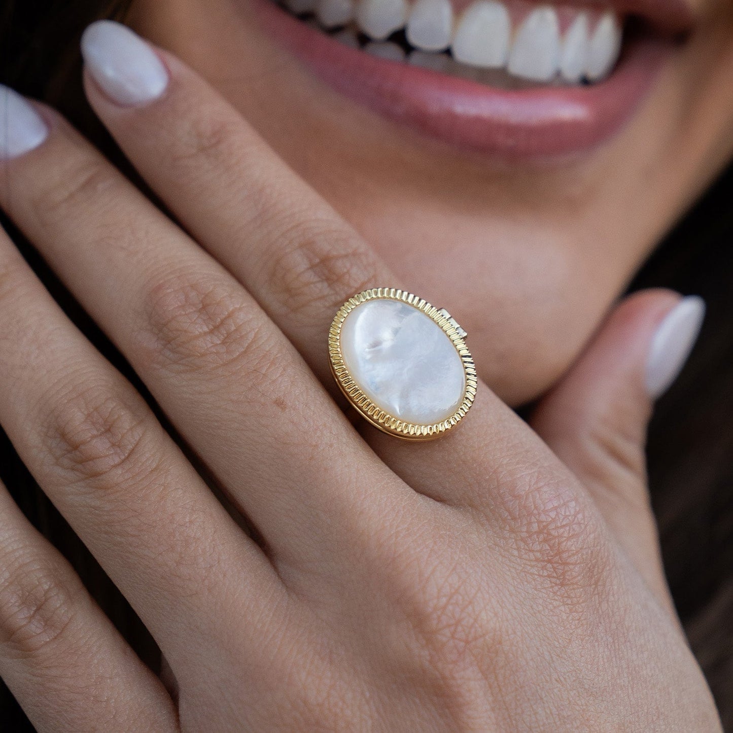 Bague médaillon personnalisée en nacre