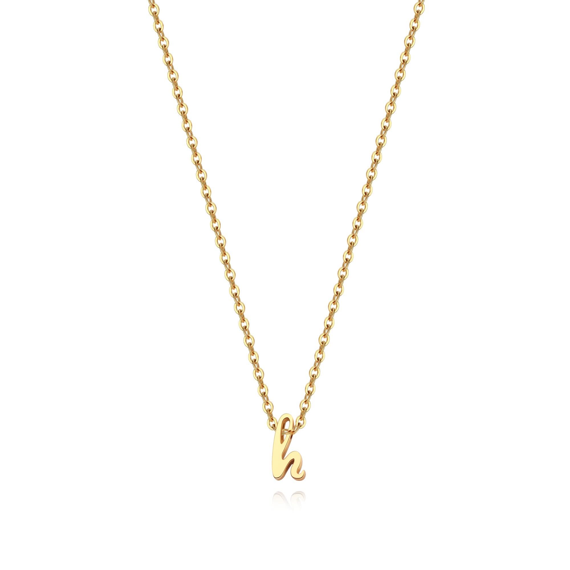 Collier avec initiale minuscule