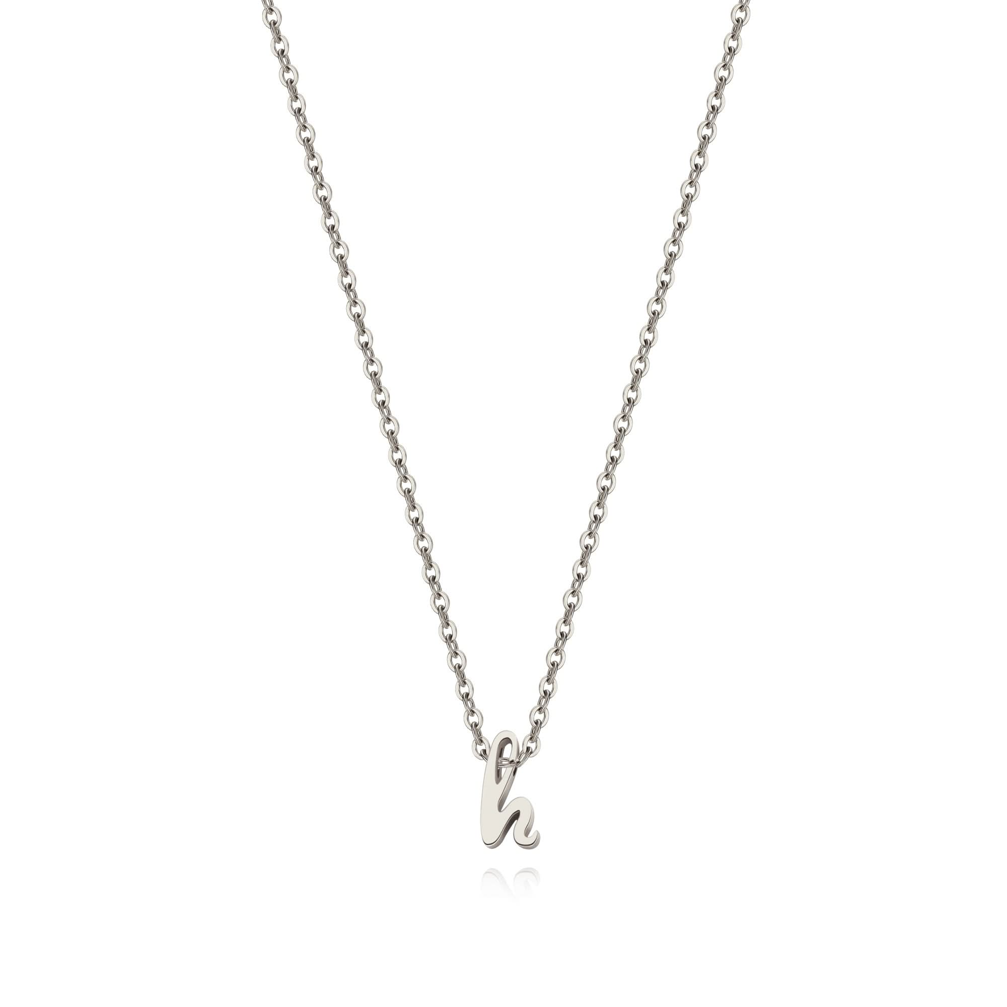 Collier avec initiale minuscule