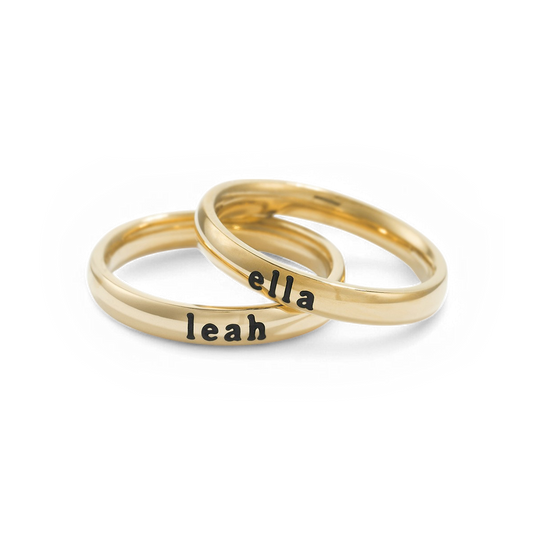 Petite bague empilable avec nom
