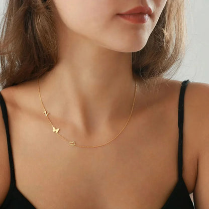 Collier personnalisé avec initiales latérales